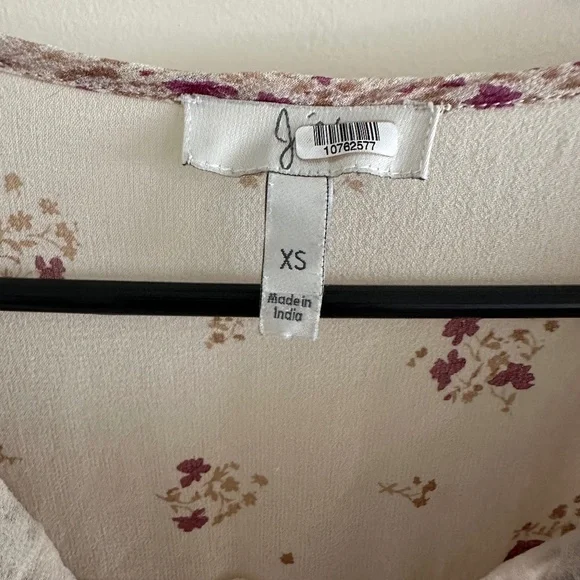 Joie Joleta 100% Silk, Floral Print Embroidered Lace Trim Blouse / Top XS - Picture 8 of 11